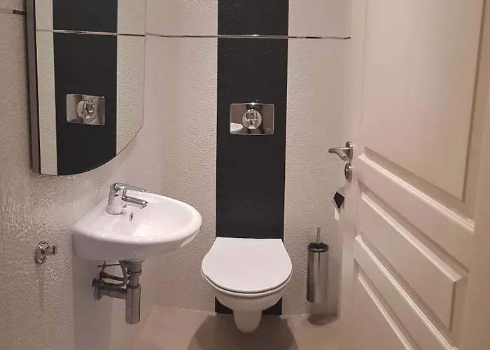 Апартаменти Elegant T3 Avec *